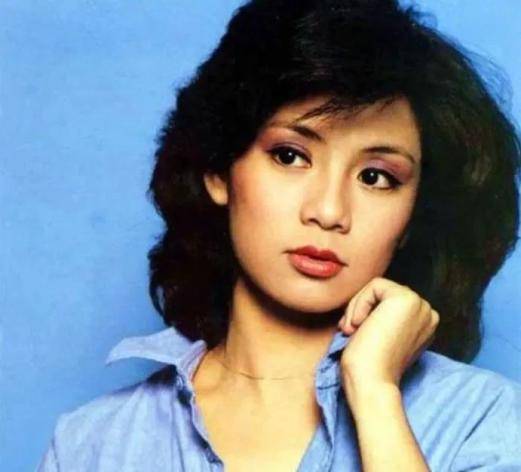 俏黄蓉|“最俏黄蓉”翁美玲为何会自杀？