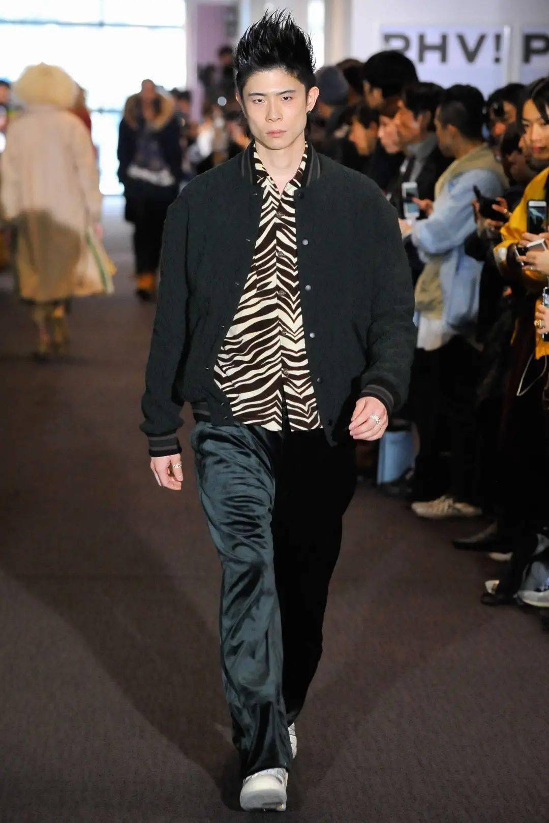 日本|承袭于三宅一生的精致街头雅痞，这个小众日本品牌有点东西