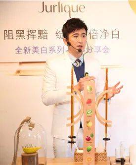 张天|长期闭口、粉刺、痘痘满脸的人，微镜头下毛孔竟然是这样的！赶紧get林允、张天爱的0毛孔秘籍吧！