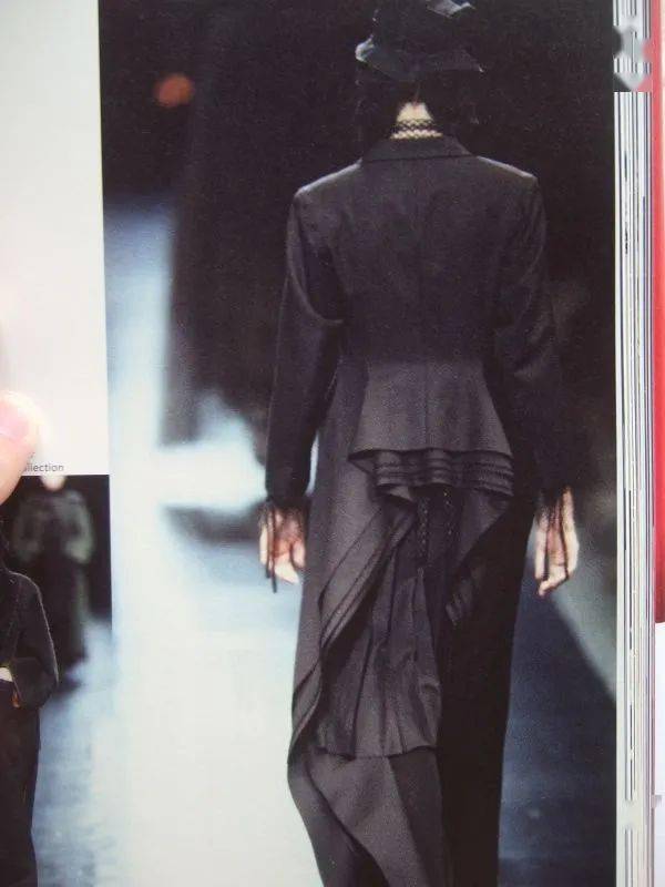 日本|承袭于三宅一生的精致街头雅痞，这个小众日本品牌有点东西