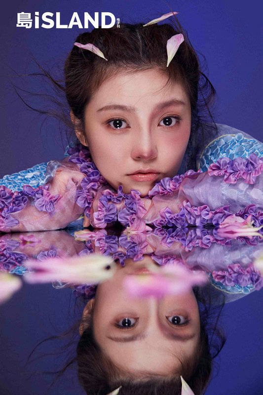 精灵|宋子秦最新时尚大片曝光 花间精灵尽显甜美可人