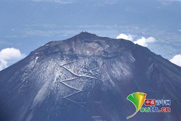 富士山27 Mt. Fuji in the Midwinter] A world of minus 20 degrees