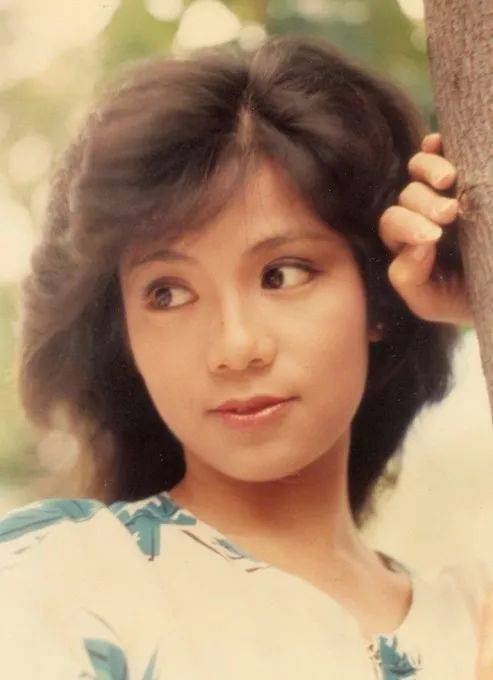 俏黄蓉|“最俏黄蓉”翁美玲为何会自杀？