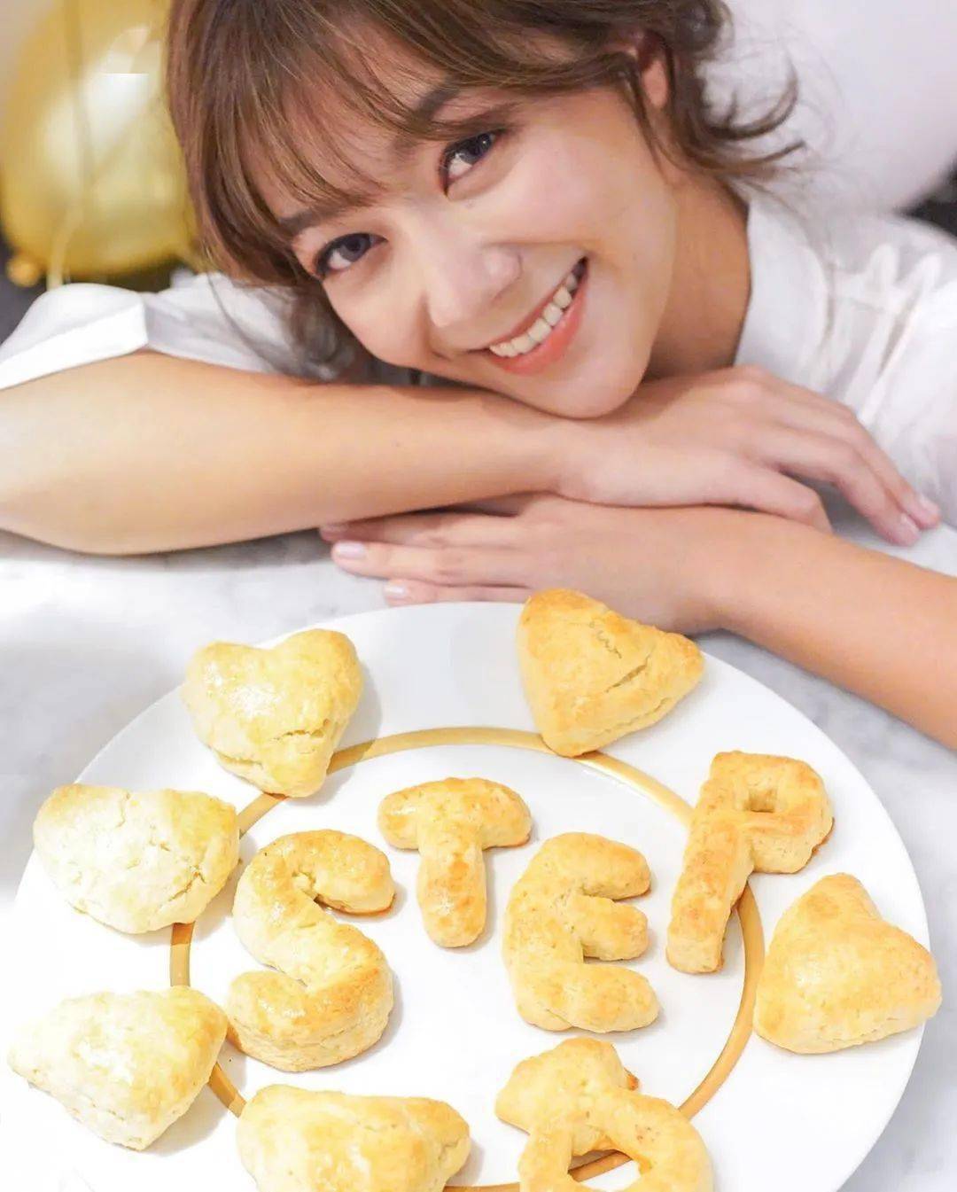 郑俊|何雁诗居然自揭当年小三真相？？咁大胆？？？