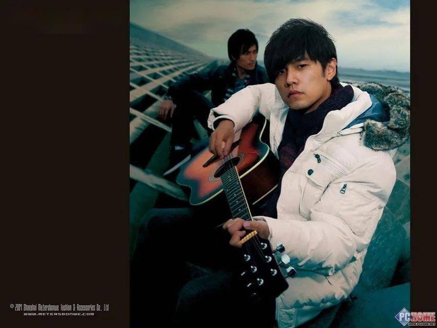 美特斯邦威|每个潮流女孩都喜欢过的达芙妮，是怎么走到今天的？