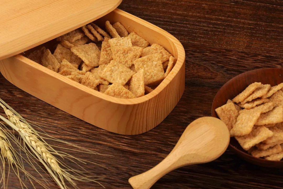 舅舅|9块9买一堆？！好吃又不胖的小零食