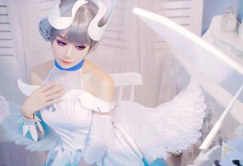 王者荣耀cos:一半高贵,一半纯情——小乔·天鹅之梦