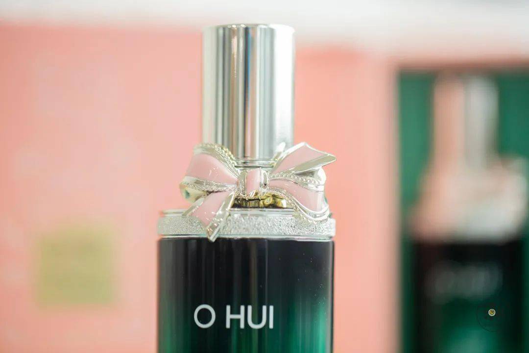 修护|今日爆料!空姐们强韧肌底、维稳修护的秘密,原来是ta!