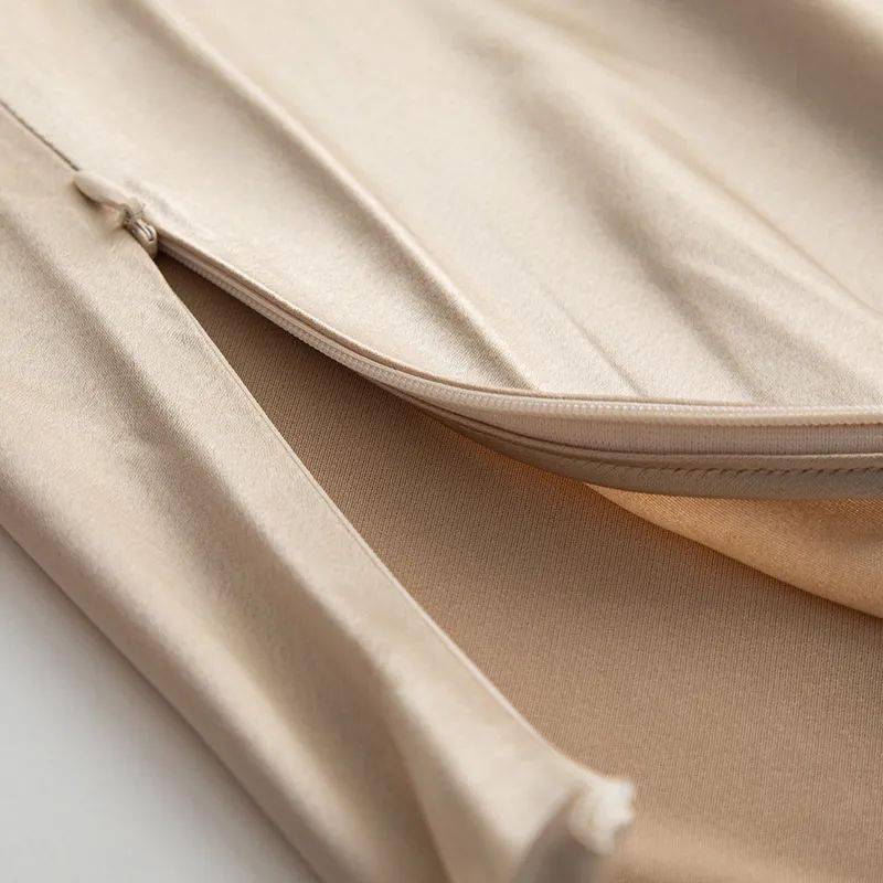 裙子|好物┃风靡时尚圈的丝滑半裙，穿上显瘦10斤还美得很高级！