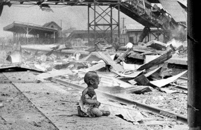 口罩|“哭湿了口罩”的《八佰》背后，这段真实的历史比电影更加直击人心……