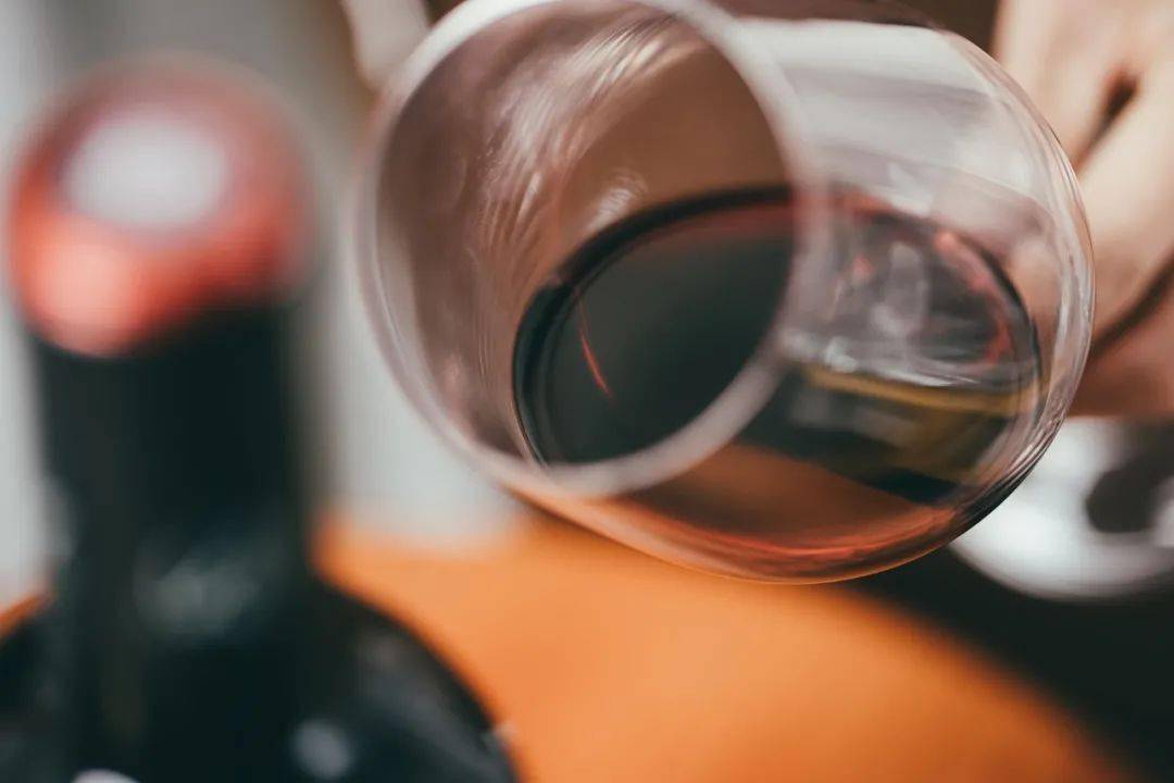 法国|记得带上这份葡萄酒酒单。去广东人家里吃饭