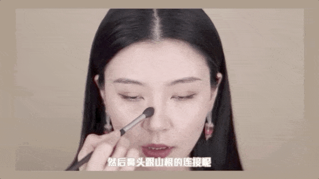 化妆|出道10年的李惠利，化鼻影竟然也失手？