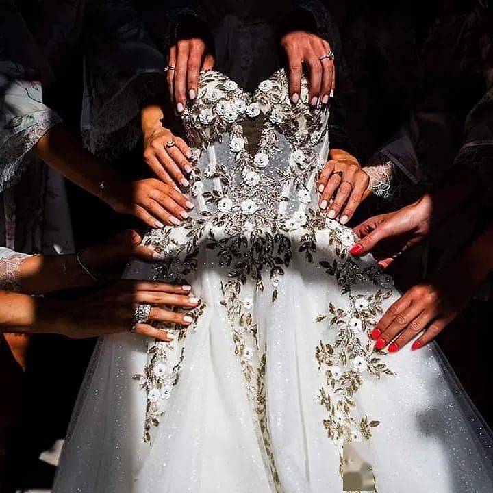 Lahav|一针一线还原维多利亚时期的典雅，世界顶级高定Galia Lahav的复古婚纱，美到词穷！