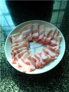 盖盖|日一菜 | 生煎五花肉