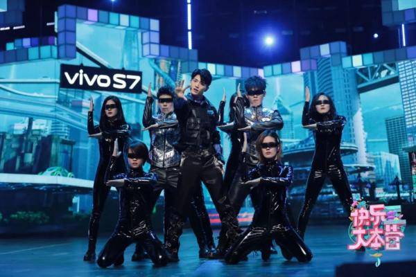 谢娜|《快乐大本营》音乐奇妙夜热浪来袭杨颖献舞谢娜蔡徐坤师徒互怼