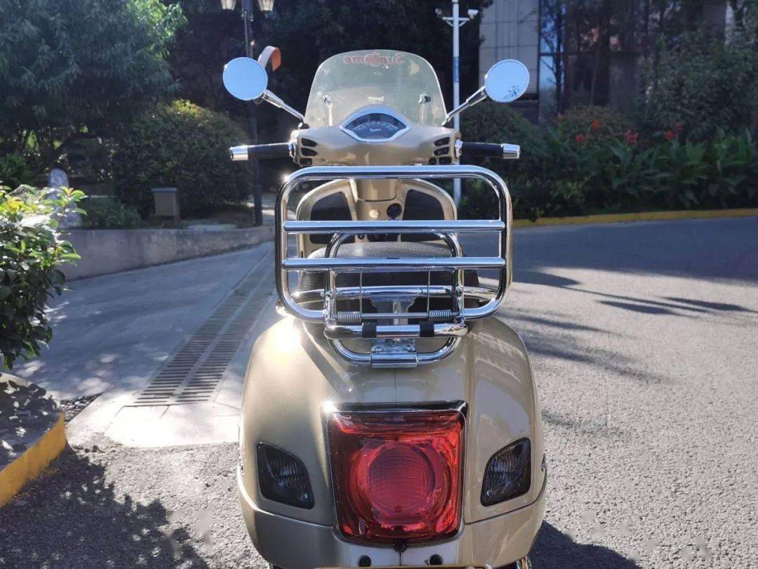 转让| 山东临沂2019年vespa gts300