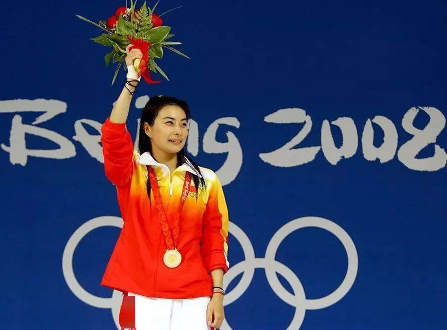 朱玲玲|郭晶晶戴5毛钱发圈、她的婆婆买200块裤子......豪门都过得这么“惨”吗？
