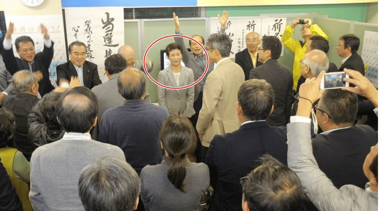 望夫|日本新首相夫人:钟点工二婚嫁给农民工,最终凭什么能望夫成龙?