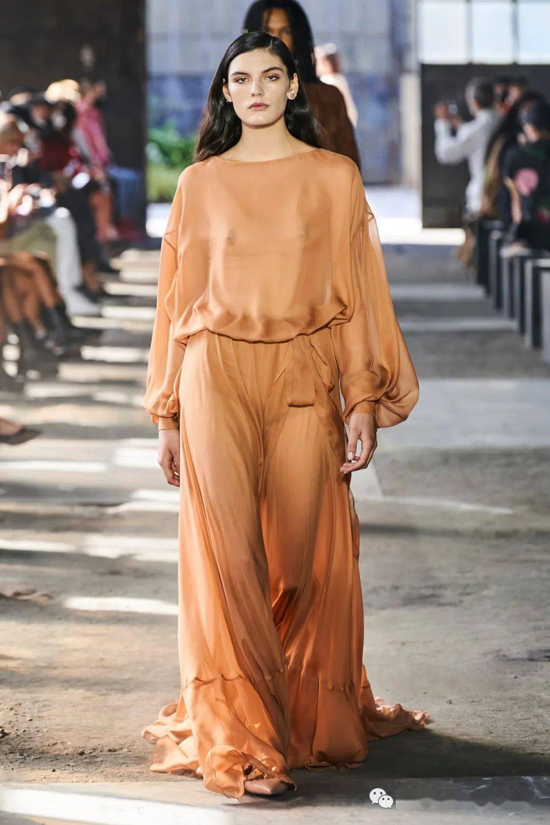 华伦天奴|VALENTINO|2021春夏与牛仔巨头Levi's合作