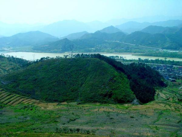 天台县|浙江一地惊现一处古墓！背后故事太震撼