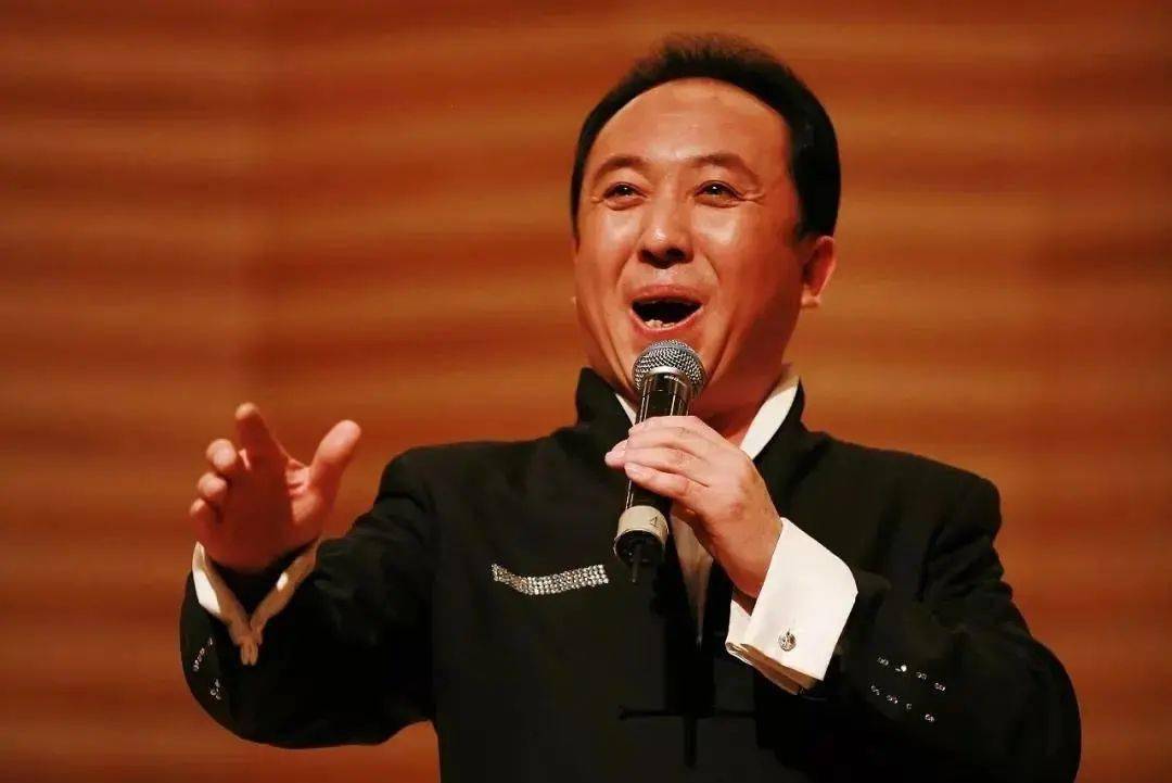 中国著名男歌唱家30人名单 c4cace4fcdaa400ca396ef71ba8621dc.jpeg