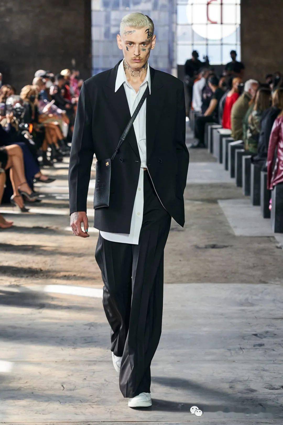 华伦天奴|VALENTINO|2021春夏与牛仔巨头Levi's合作