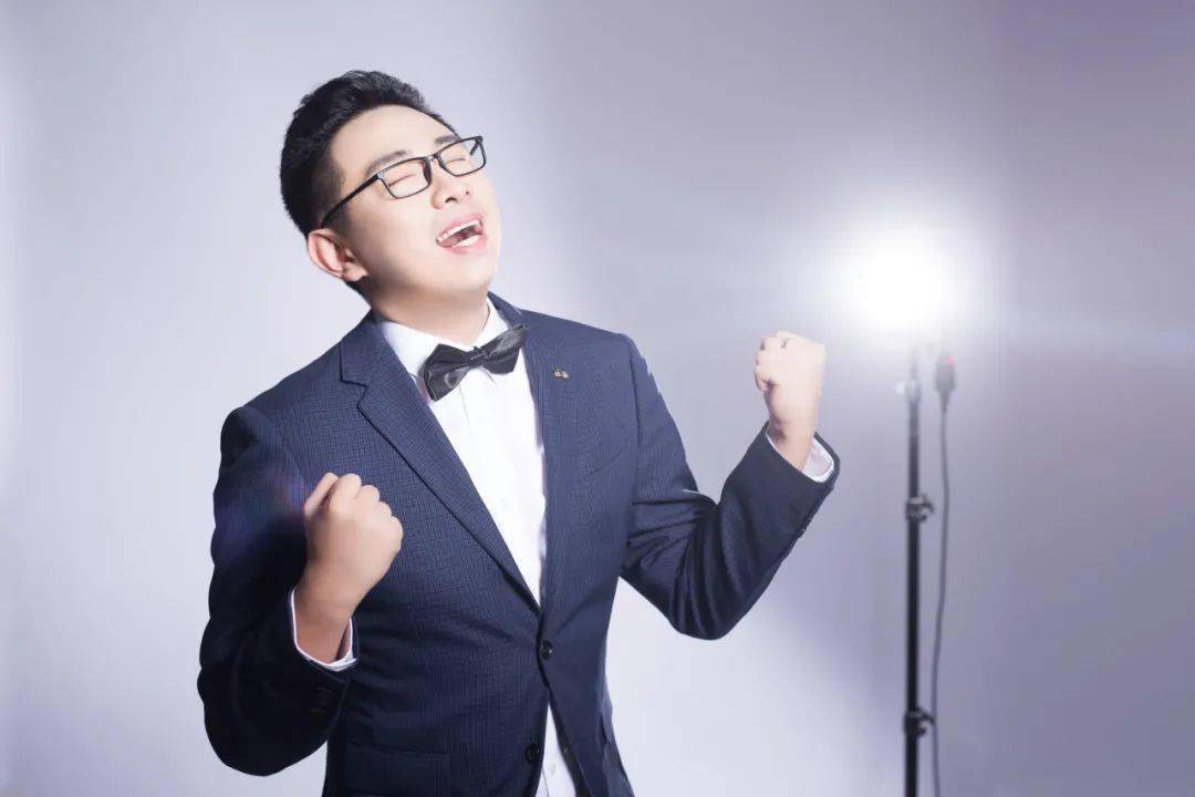 马楠|秋天,是最适合穿衬衫的季节