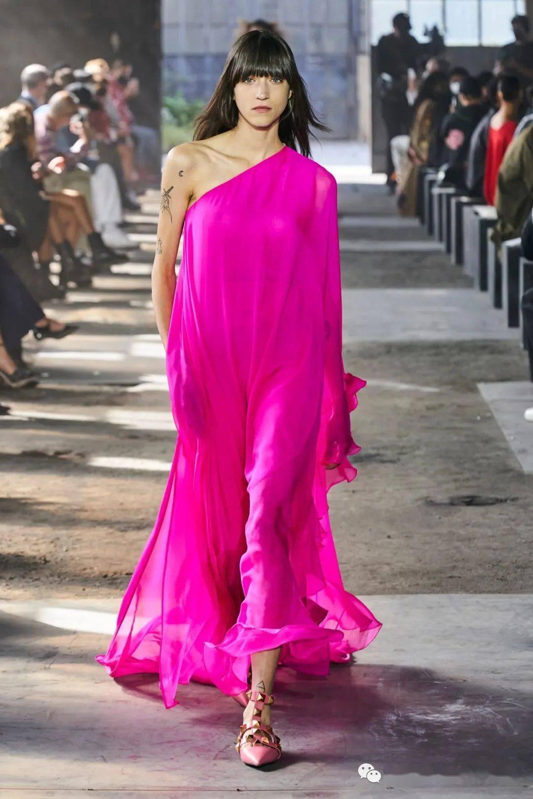 华伦天奴|VALENTINO|2021春夏与牛仔巨头Levi's合作