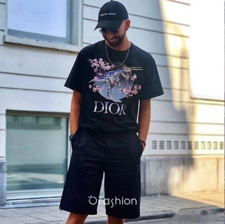 Stussy|10万的Dior X AJ不算啥，20万的Dior踏板车才是真香！