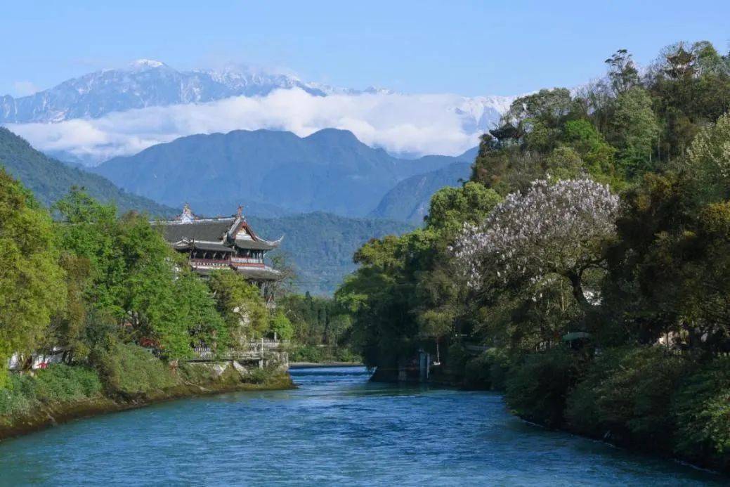 中秋国庆去哪玩青城山都江堰景区等你来