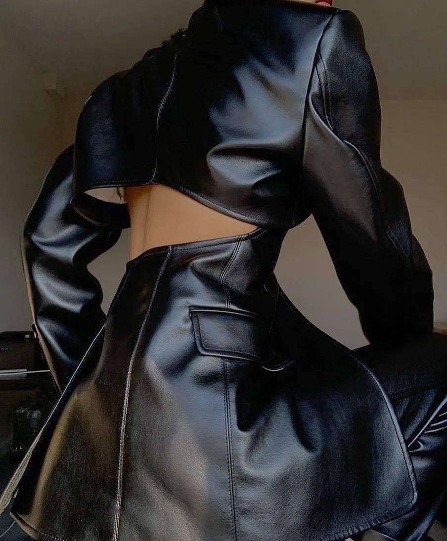 叛逆|他从Celine离职后,创立品牌短短一年火速爆红!新生代叛逆少年的禁欲系极简风~