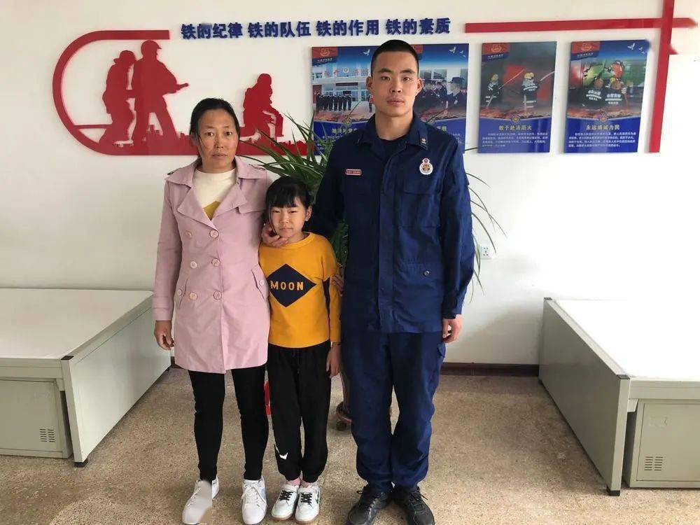 中秋月圆 消防队里的"逆行"团圆_舒俊杰