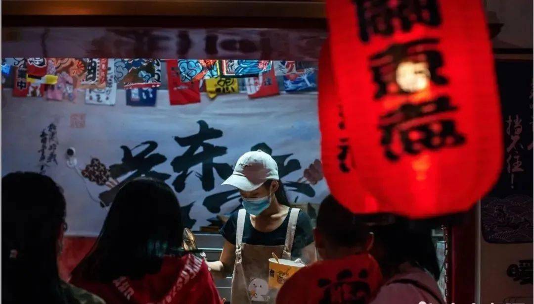 生活|复古车、网红摊、美食坊...刷爆朋友圈的潮流市集来五棵松了！