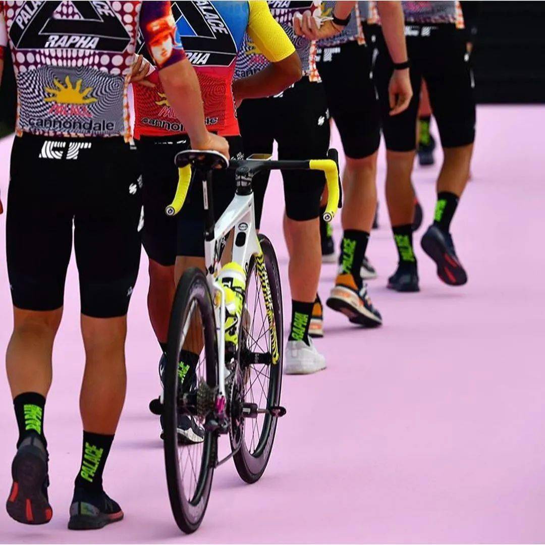 https|货量超大？Palace开季第1个联名系列曝光，确认将限量发售！