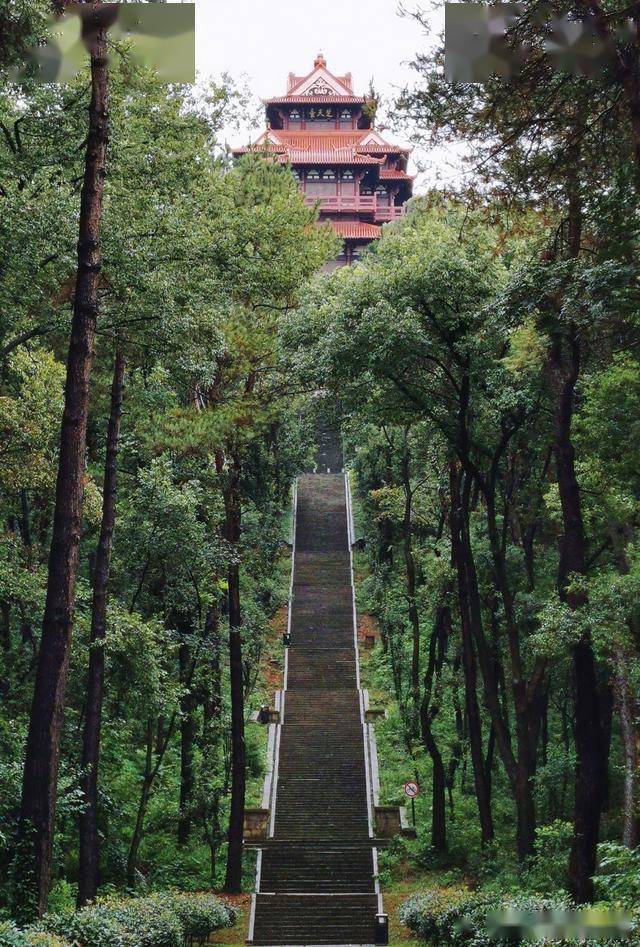 中国最大的楚文化游览区,有媲美黄鹤楼的楚天台,适合国庆出游
