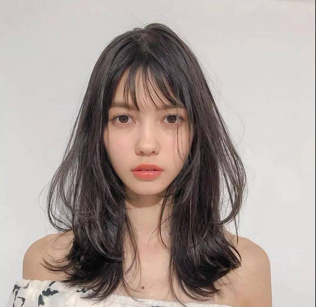 造型|入秋必选的第一款锁骨发造型