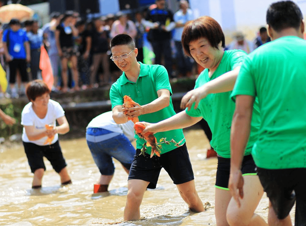 浑水摸鱼摸虾摸田螺捉泥鳅摸龟10月2日起正式对外开放快带娃来浪