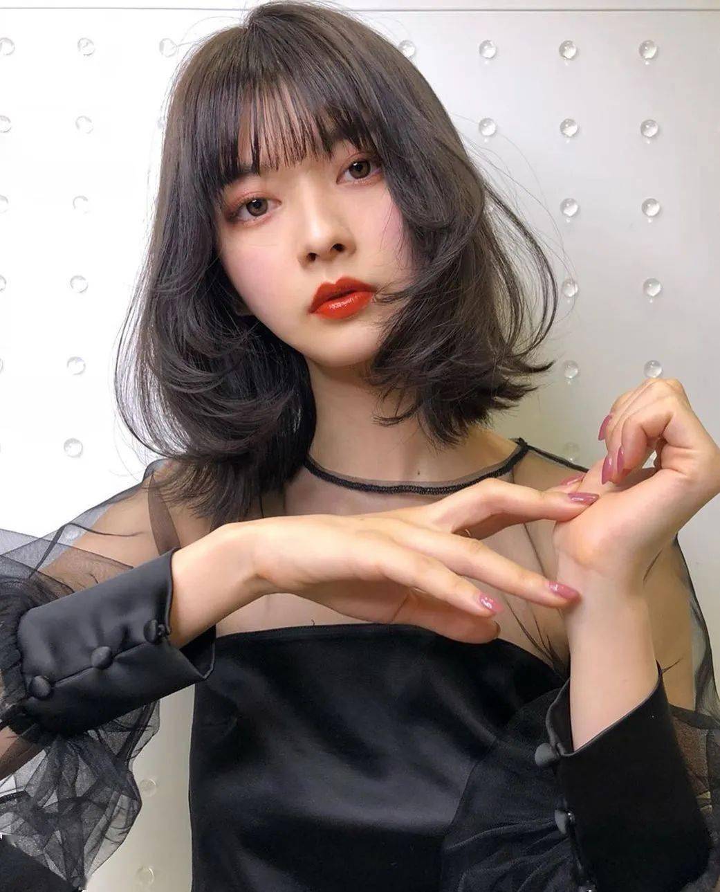 造型|入秋必选的第一款锁骨发造型