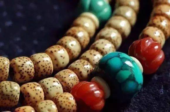 配饰|除了包浆，手串玩成这样才算高手！