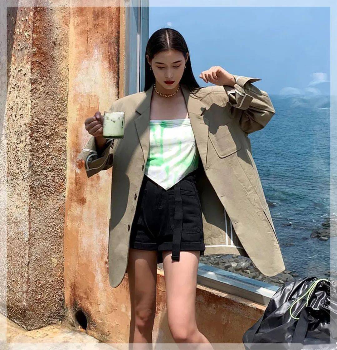 钟楚曦|南韩钟楚曦的「大佬风」穿衣模板，显高显瘦太绝了！