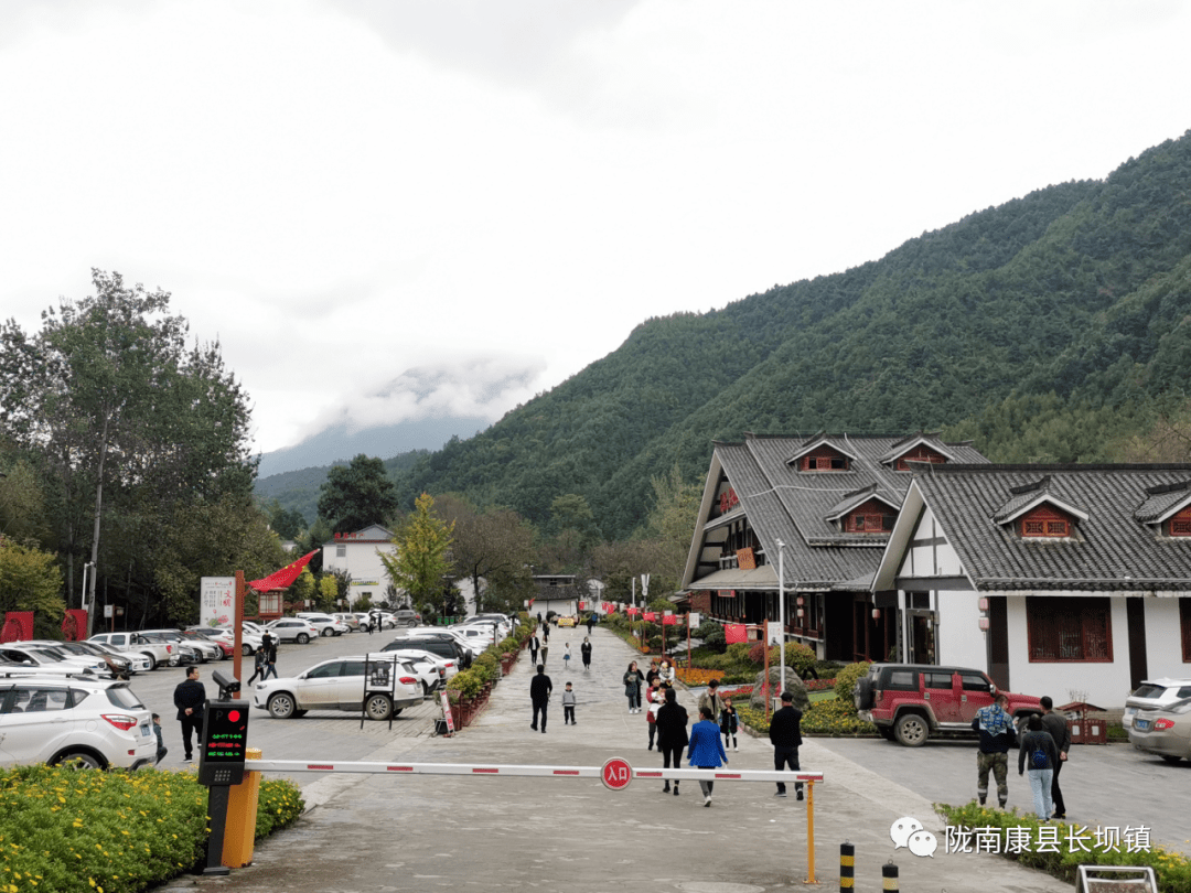 陇南康县长坝镇| 品花桥美食 赏古道秋景