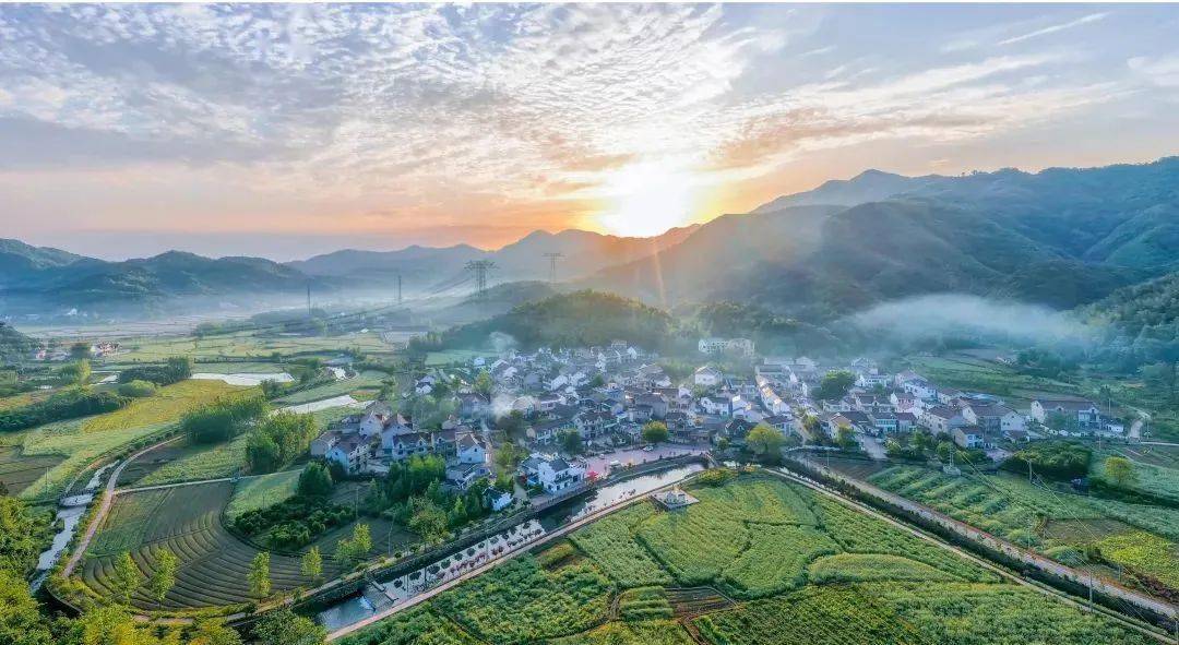 烟墩镇人口_灵山县烟墩镇打架图片
