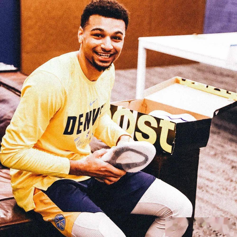 Waffle|侃鞋丨阿迪达斯的2020：惨痛之下，仍有光芒