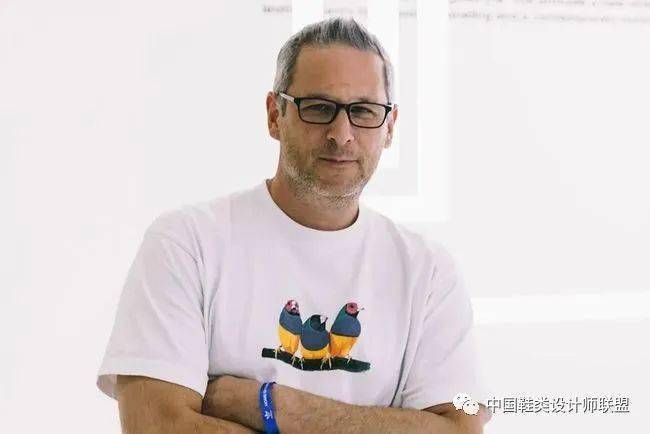 Waffle|侃鞋丨阿迪达斯的2020：惨痛之下，仍有光芒