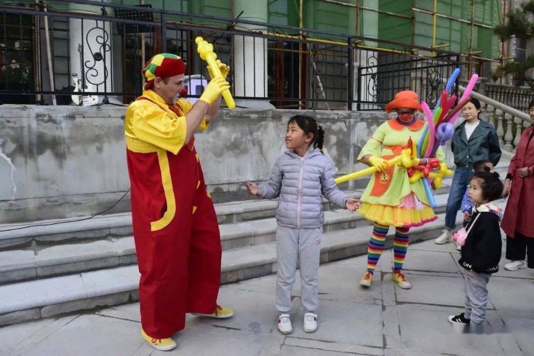 红旗街婚纱摄影_铜川红旗街图片(2)