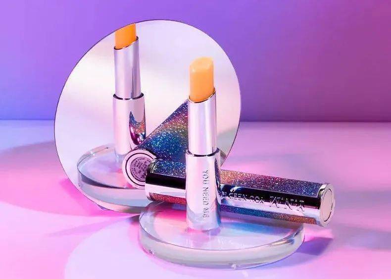 补水|柔润12小时不掉色的变色唇膏～补水保湿淡化唇纹，让你一秒就爱上！