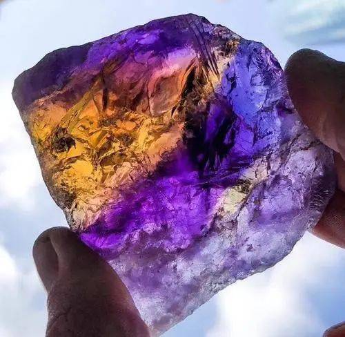 水晶|宝姐:你的手心有“美人环”吗?据说有它的人旺夫益子!没有就…