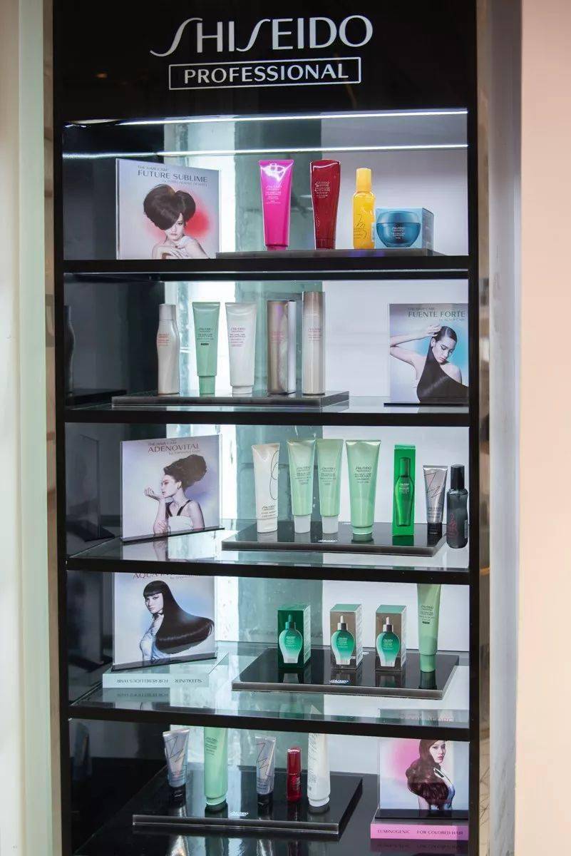 造型|16.9元剪发/88元明星染或烫造型，是时候体验一把20年热门发色“透明雾感”