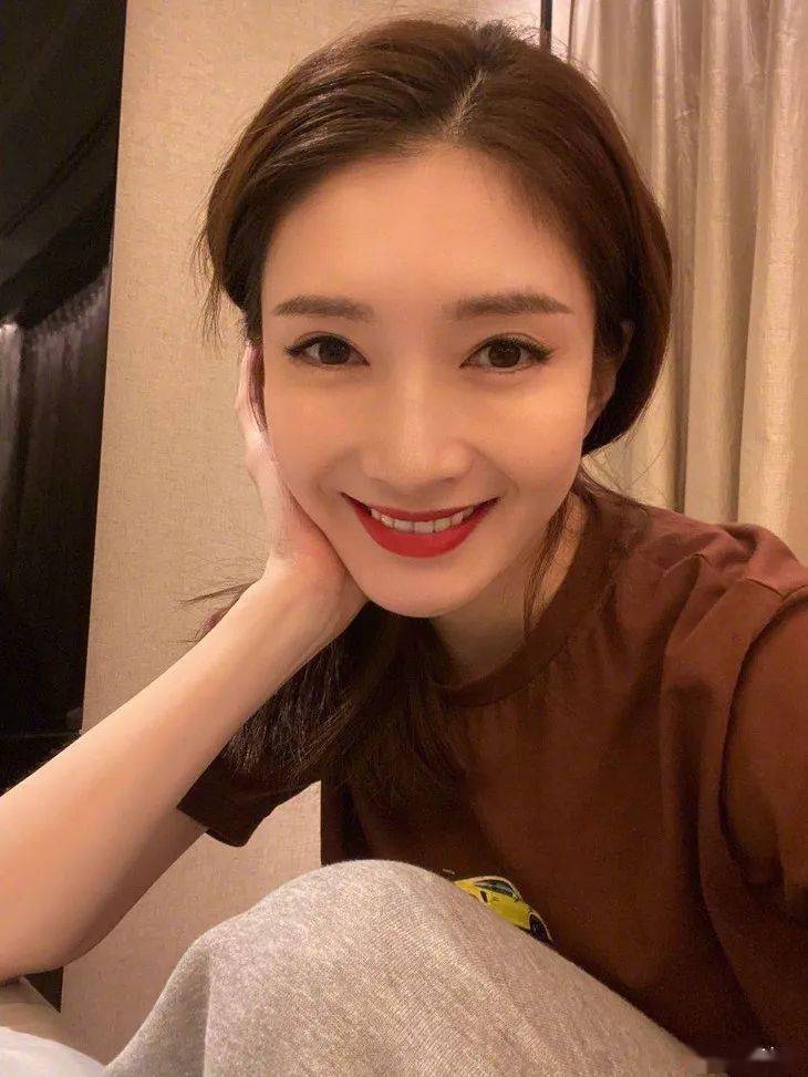 胡兵|美人计 | 看了毛戈平给胡兵画的减龄妆,我这头20年后再寄不迟