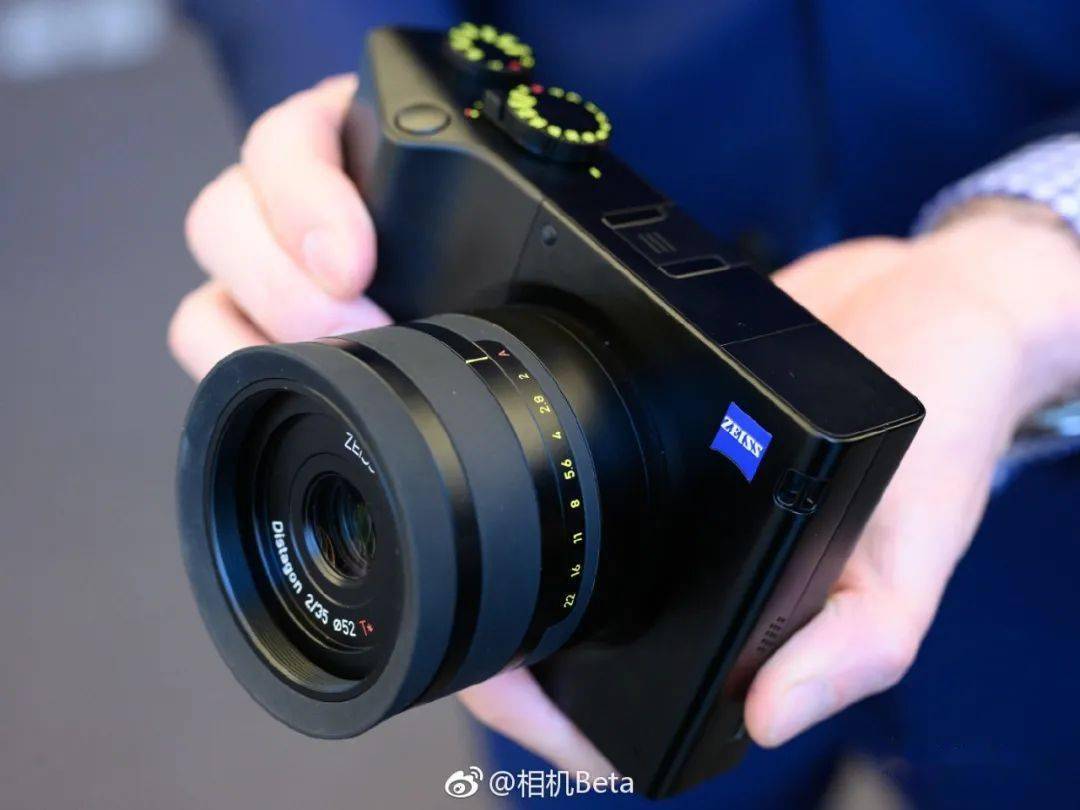 蔡司 zeiss zx1 全画幅相机